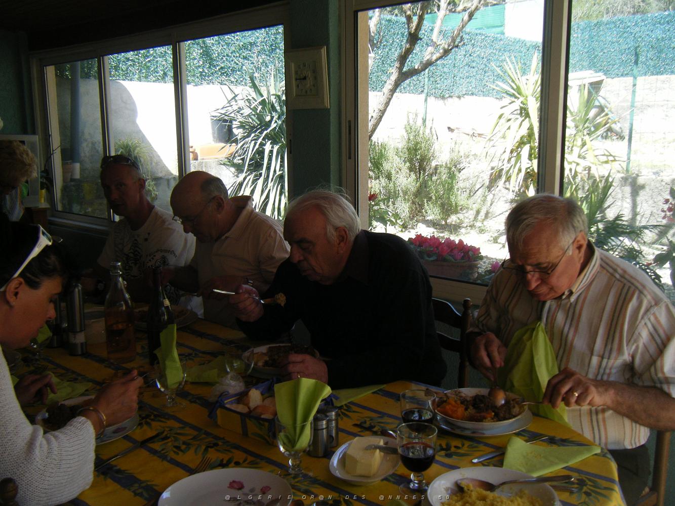 2011 repas  couscous a la maison du 04 04 2011  jpg (5).jpg